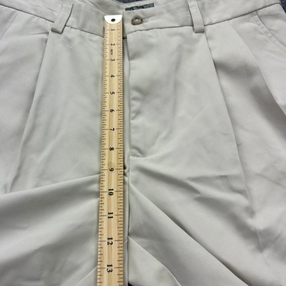 IZOD Golf Shorts Mens 34W Tan Khaki Swingflex Performance Pleated Front
